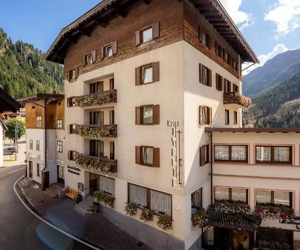 Hotel Italia Canazei